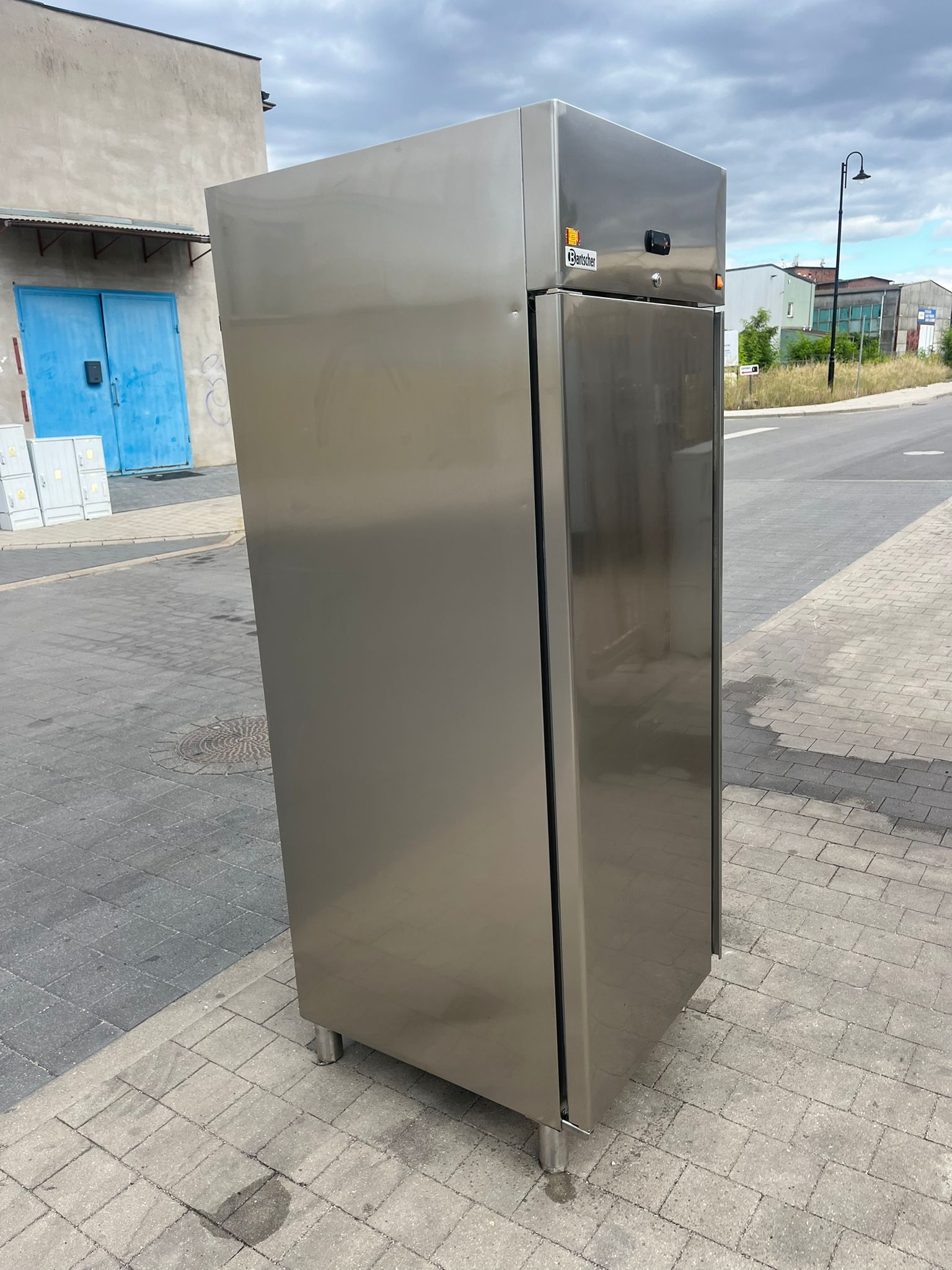 Szafa Chłodnicza 75 cm - obrazek 3